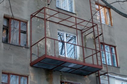 Ремонт основания с установкой каркаса на балкон