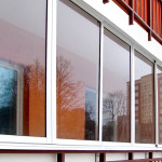 Фото лоджии остекленной раздвижными пластиковыми окнами
